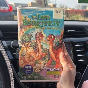 Vintage The Land Before Time IV: Journey Through the Mists - VHS